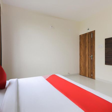 Hotel O La Flora Індаур Екстер'єр фото