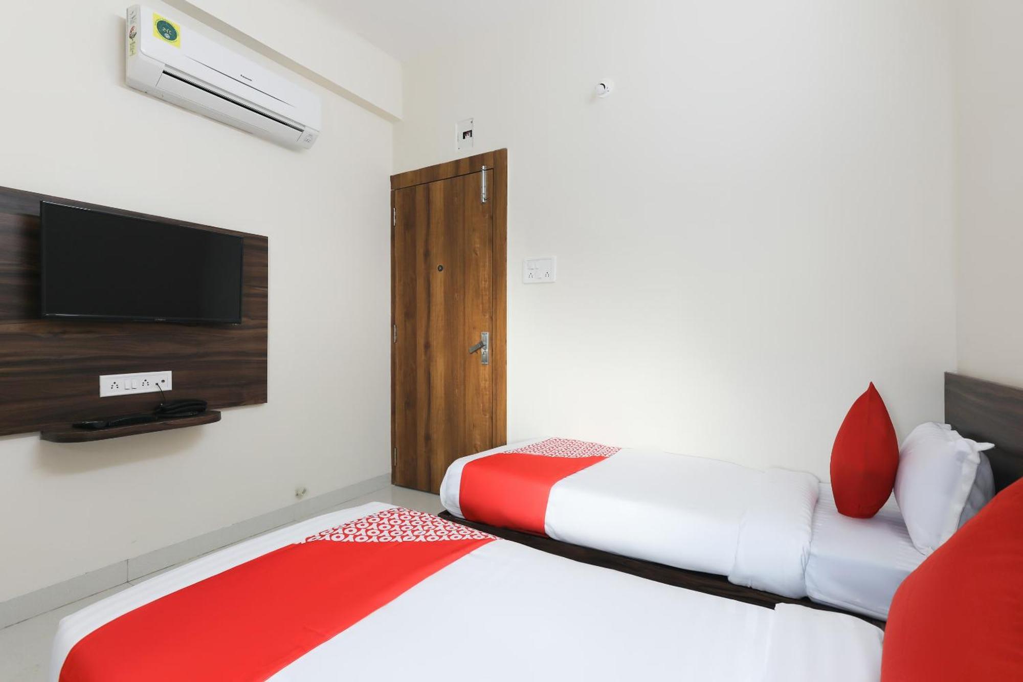 Hotel O La Flora Індаур Екстер'єр фото