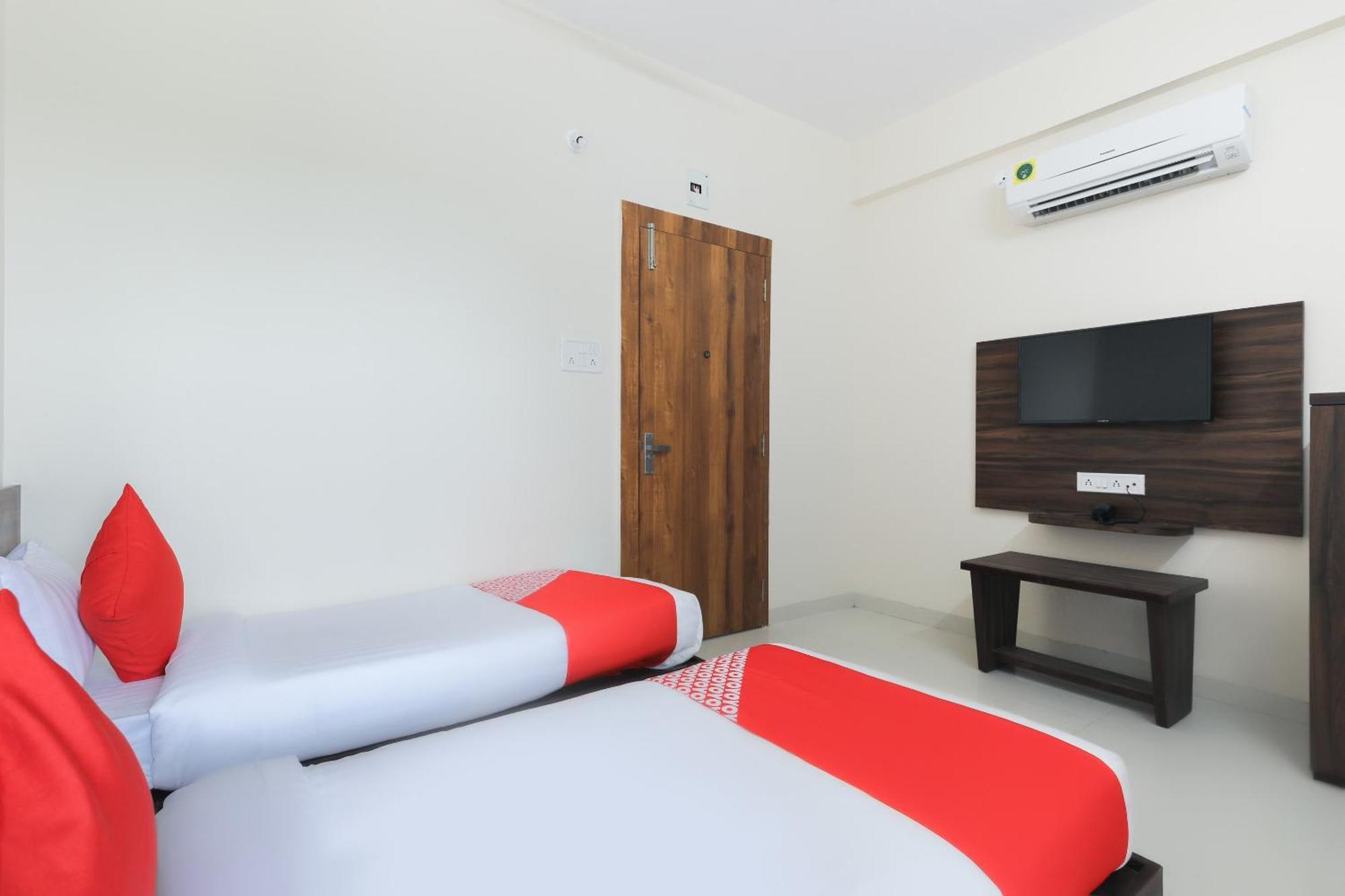 Hotel O La Flora Індаур Екстер'єр фото